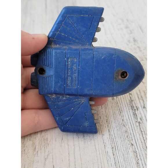 Vintage McDonald's Wolverine X-Men Marvel plane toy figure - Picture 6 of 7